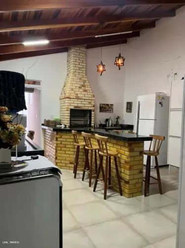 Casa para Venda em Presidente Bernardes, RUBI, 2 dormitórios, 1 suíte, 2 banheiros, 2 vaga