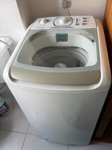 Máquina de lavar roupas 8kg