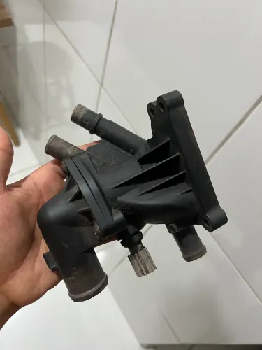 Válvula termostática Ford Ka 3 cilindros