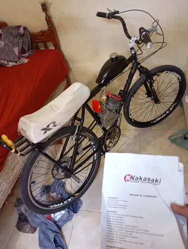 Vendo bicicleta motorizada 80cc novo foi ligado duas vezes só