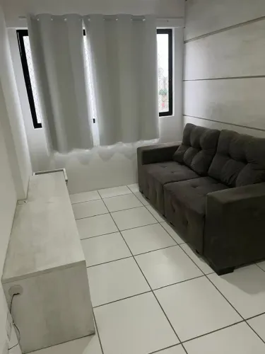 Imóvel para aluguel possui 30 metros quadrados com 1 quarto em Casa Forte - Recife - PE