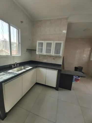 Alugo casa na Rua Dr. Artur Noronha, 33-Cascatinha/Centro.