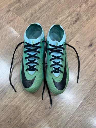Chuteira Nike Mercurial Vapor 15