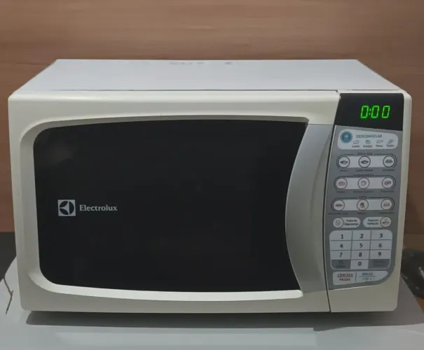 Forno micro-ondas Electrolux
