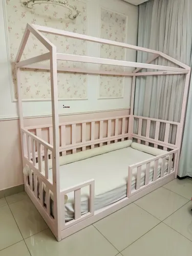 Cama montessoriana