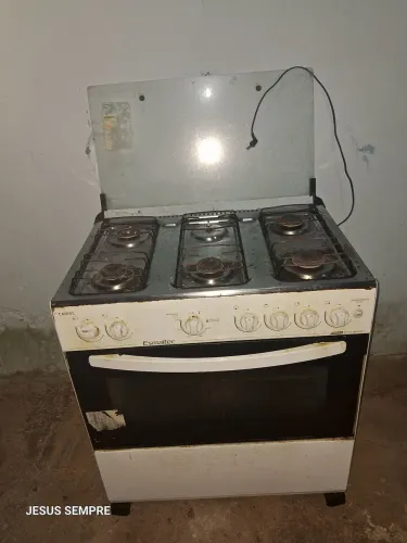 Vendo fogão 6 bocas 180 reais
