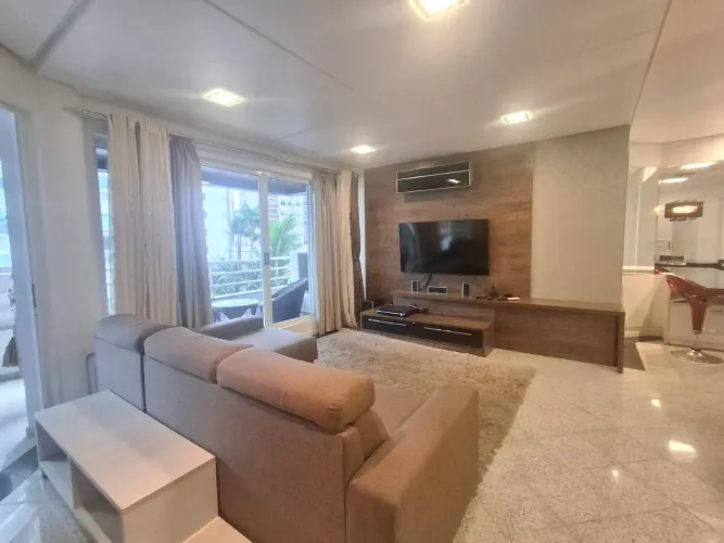 Apartamento à venda, 4 quartos, 2 suítes, 2 vagas, Centro - Florianópolis/SC