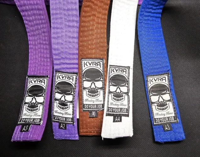 Faixa KVRA Jiu Jitsu Nova - Cores e Tamanhos Variados