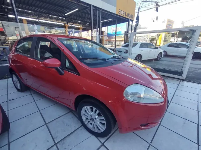 Fiat Punto Attractive 1.4 Fire Flex 8V 5P 2011