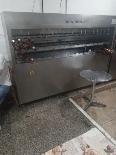 Churrasqueira rotativa a gás 59 espetos
