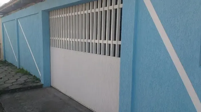 Vende-se casa de alvenaria em bairro Porto dos Padres
