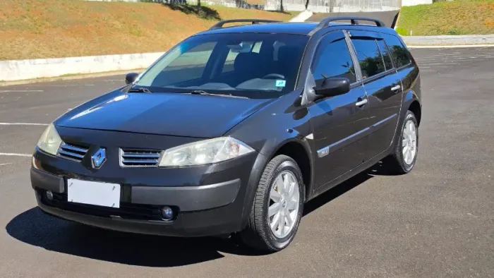 Renault Megane Grand Tour Dynam. Hi-flex 1.6 16V 2013