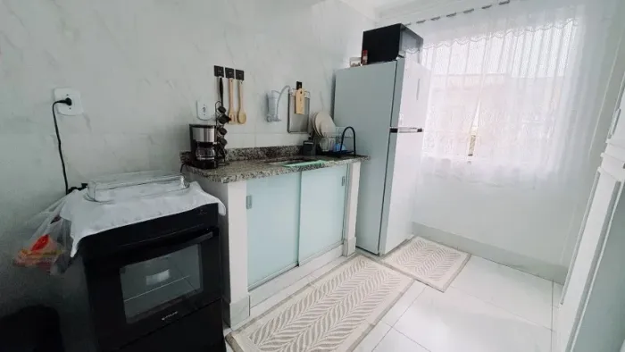 A490 - Oportunidade, apartamento com dois quartos no centro..
