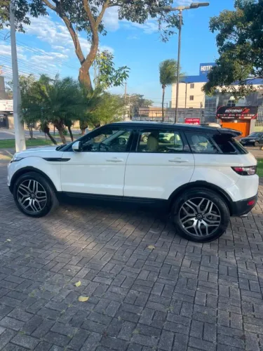 Land Rover Range Rover Evoque Pure Tech 2.0 Aut. 5P 2015