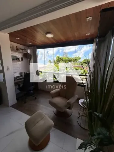 APARTAMENTO PÉ NA AREIA COM MOVEIS PROJETADOS