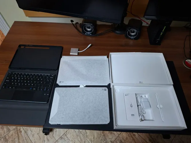 Samsung Galaxy Tab S10 FE+ 128GB + S Pen + Capa Teclado + Acessórios