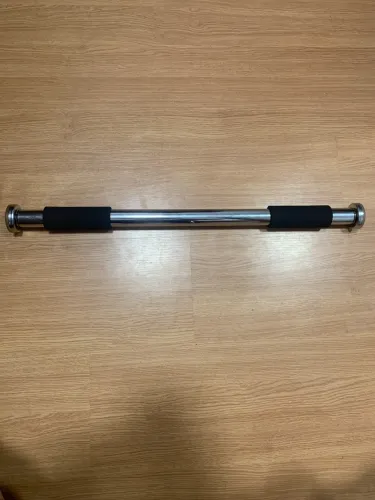 Barra fixa, porta apoio regulável  
