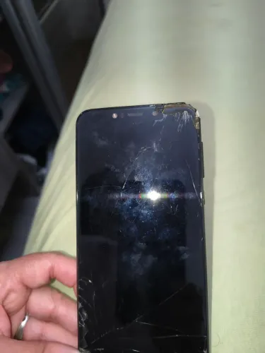 Celular p retirar pecas