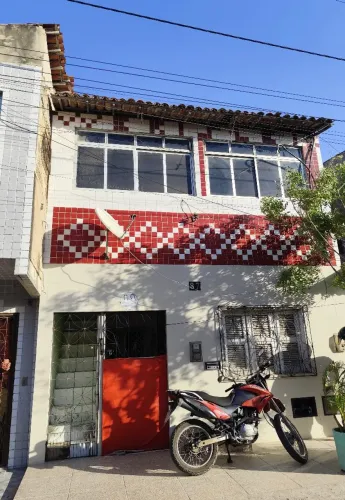 ALUGA-SE APARTAMENTO PRÓXIMO A PRAIA