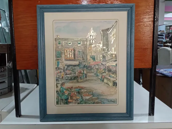 Quadro Decorativo com Detalhes em Dourado 