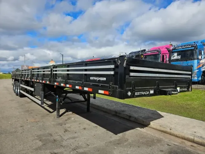 Carreta Carga Seca Estrada Ano 2026 0km Pronta Entrega 15.50mts com pneus e rodas Aluminio