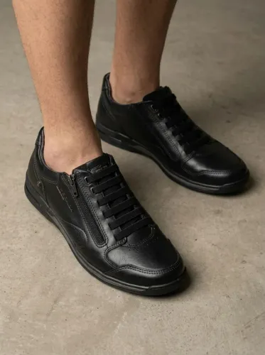 Tênis pegada couro preto 38 semi novo