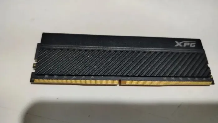 Memoria ram ddr4 8gb XPG 3200mhz cl 16