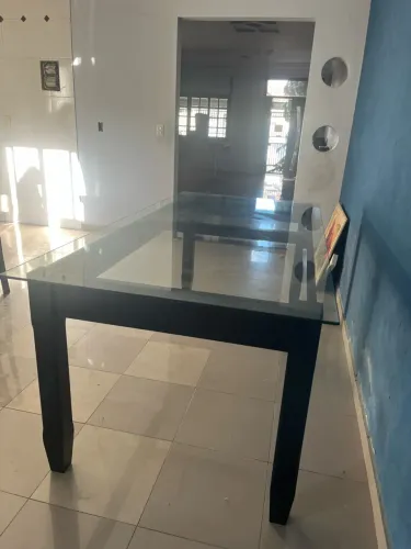 Mesa de vidro 8 lugares 