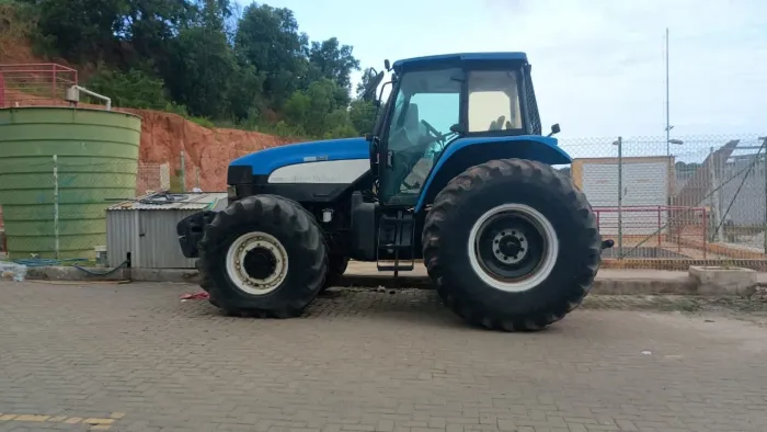 TM 7040 NEW HOLLAND 