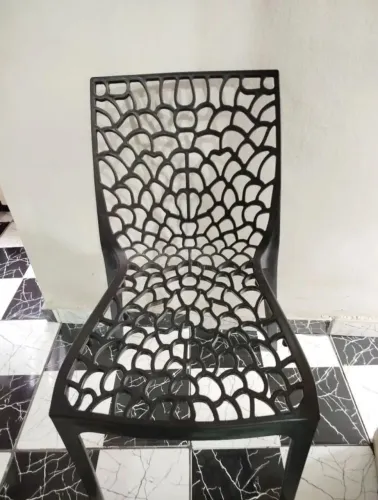 Vendo jogo de cadeira ? preta moderna gruvyer