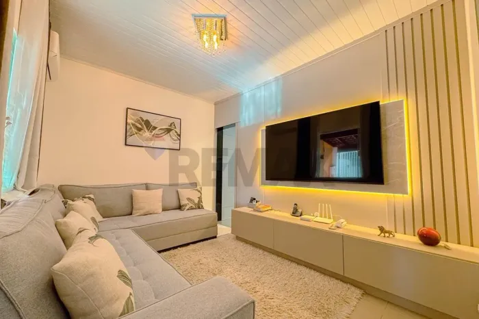 Excelente casa à venda no Condomínio Sabará I  Região Oeste de Londrina/PR