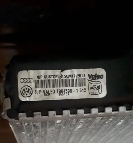 Radiador original valeo 5qm121251a