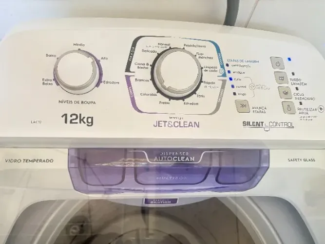 Máquina de Lavar Electrolux 12kg Branca Turbo Economia Silenciosa com Cesto Inox (LAC12)