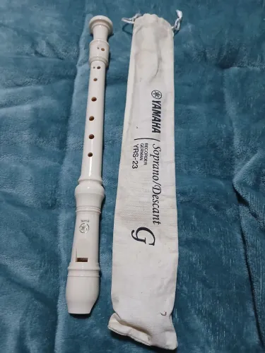 Flauta Yamaha soprano novíssima