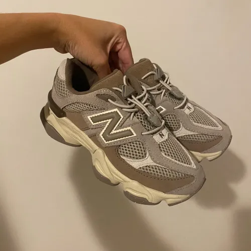 New Balance 9060 NOVO tamanho 30