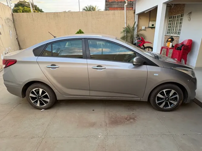 Hyundai HB20S C.style/c.plus1.6 Flex 16V Aut. 4P 2017