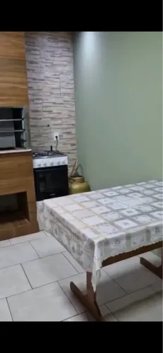 Alugo kitnet semi mobiliada