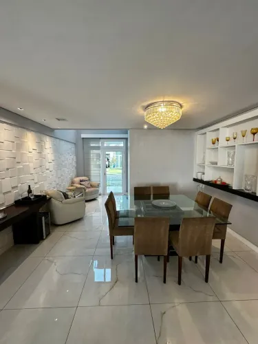 Apartamento para venda tem 130 metros quadrados com 4 quartos em Praia do Futuro I - Forta