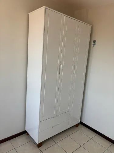 Guarda roupa infantil 