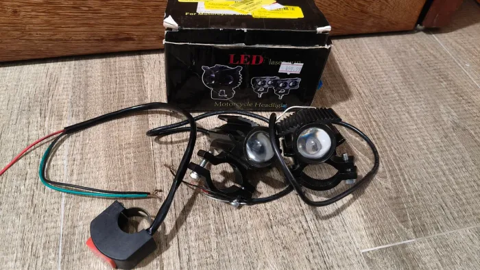 Farol auxiliar de led