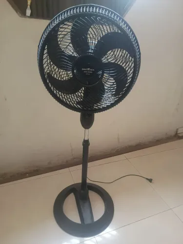 Ventilador Britânia turbo 150 w de BTV 400 super potente