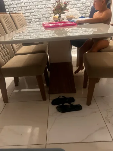 Mesa 6 cadeiras