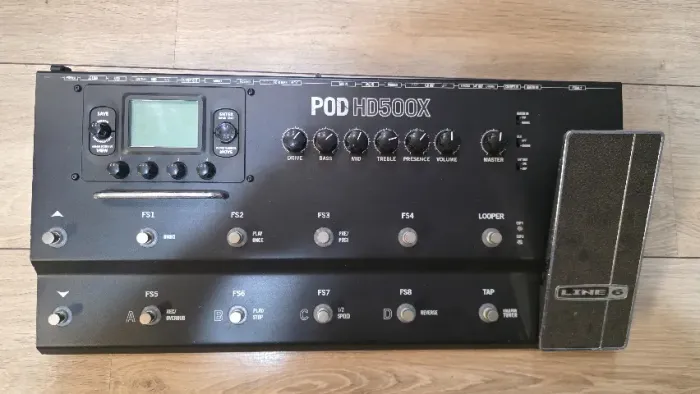 Pedaleira Line6 POD HD 500x