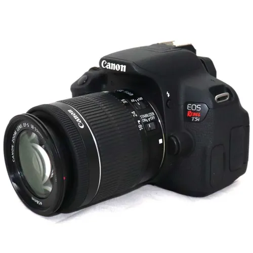 Canon EOS Rebel T5i 18-55mm Kit DSLR cor preto