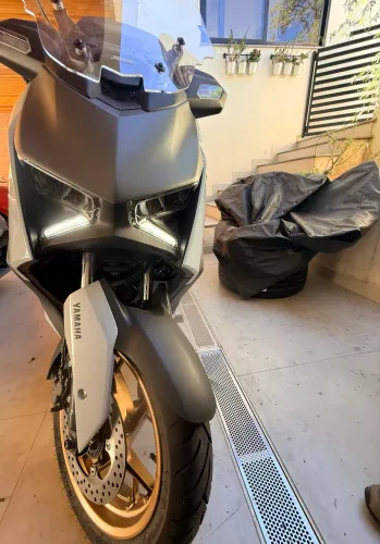 Xmax 300 menos 600 km!!