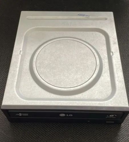 Drive LG - SATA - CD / CDRW / DVD / DVDR