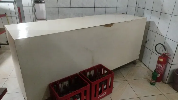 Balcão e Prateleira para mercadinho