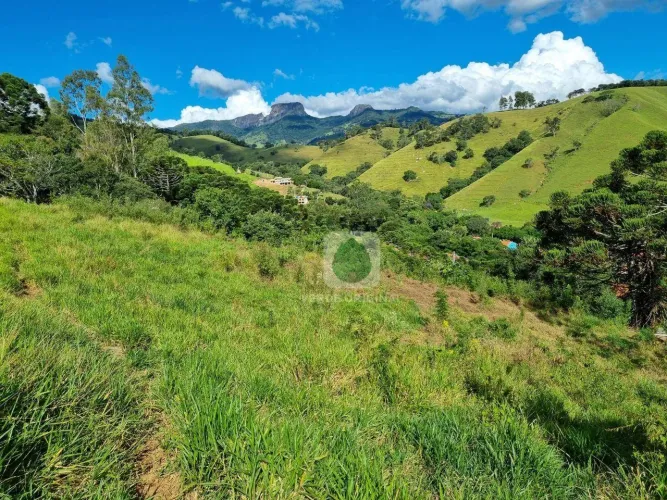 Terreno com cachoeira e vista para Pedra do Baú à venda, 12000 m² por R$ 870.000 - Quilomb