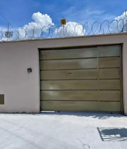 Imóvel para venda possui 80 metros quadrados com 2 quartos em Centro - Serrinha - BA