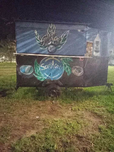 Vendo treille no valor de 6 mil   